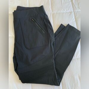 Duluth Trading Co. Flexpedition Pull On Skinny Pants NWOT